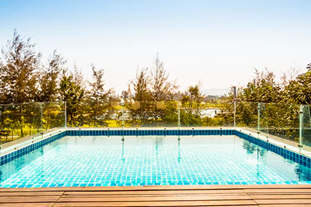 Cost of Glass Pool Fence Repair in Largo, FL